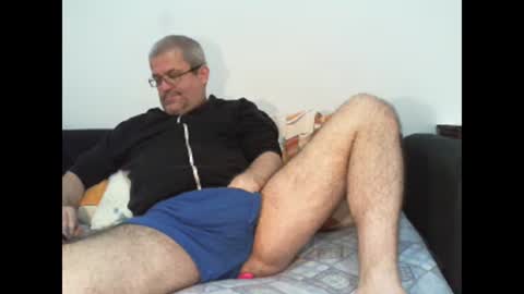 Snapshot of eyes12 chatting on January 2025 06:56:02 AM GEORGE online show from January 2025 06:56:02 AM