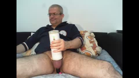 Snapshot of eyes12 chatting on February 2025 12:47:01 PM GEORGE online show from February 2025 12:47:01 PM