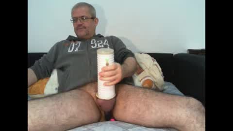 Snapshot of eyes12 chatting on February 2025 02:51:02 AM GEORGE online show from February 2025 02:51:02 AM