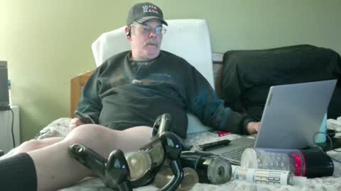 Eyeswideshut63 online show from December 2024 12:22:01 AM