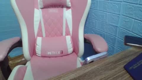 Eye online show from April 2026 03:27:01 PM