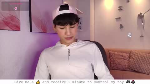 Juan online show from September 2025 09:53:01 PM