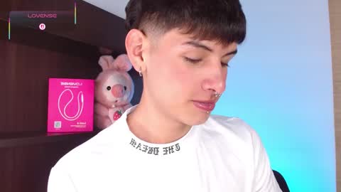 Juan online show from November 2025 05:44:01 AM