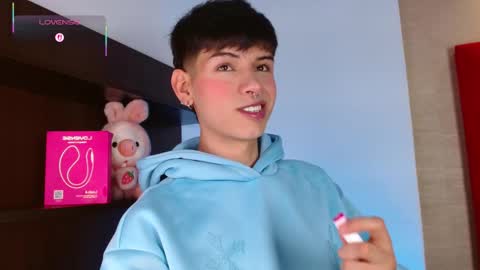 Juan online show from November 2025 08:35:02 PM