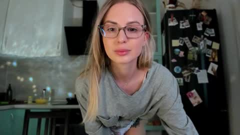  if you dont have fansly account yet use this link to registration    online show from February 2025 11:21:02 AM