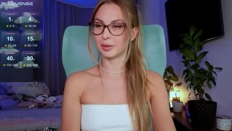  if you dont have fansly account yet use this link to registration    online show from November 2025 02:53:02 PM