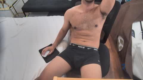 fabiano_hernandes30 online show from April 2026 08:39:01 PM