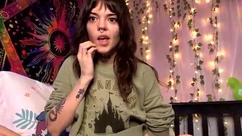 Faerie 3 online show from September 2025 11:41:02 PM