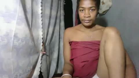 faiqua95 online show from April 2026 02:37:01 PM