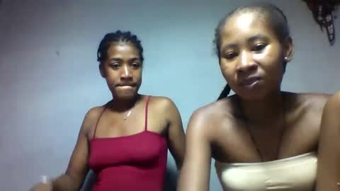 faiqua95 online show from April 2026 12:06:01 AM