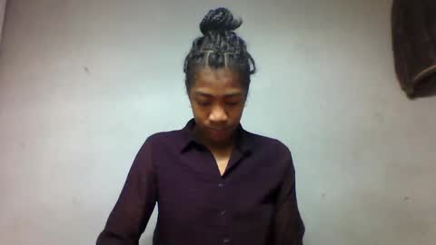 faiqua95 online show from May 2026 10:10:02 AM