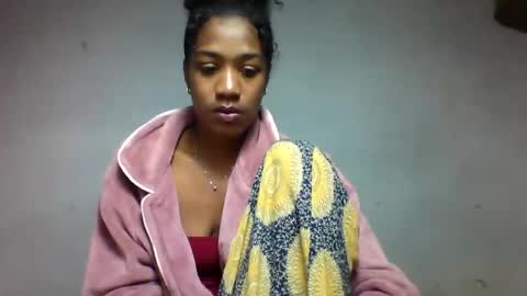 faiqua95 online show from May 2026 09:45:01 PM