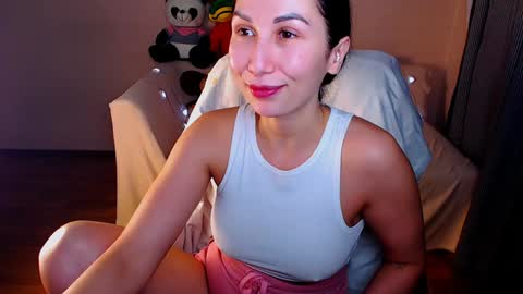 Snapshot of fairy_elli_hot chatting on January 2025 09:45:01 PM Elli online show from January 2025 09:45:01 PM