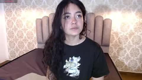 Marie online show from September 2025 03:50:02 AM