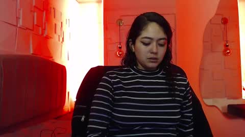 Marie online show from September 2025 04:03:01 AM