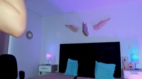 Natalye online show from April 2026 09:39:33 PM