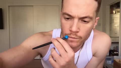 Travis online show from December 2024 10:21:02 PM