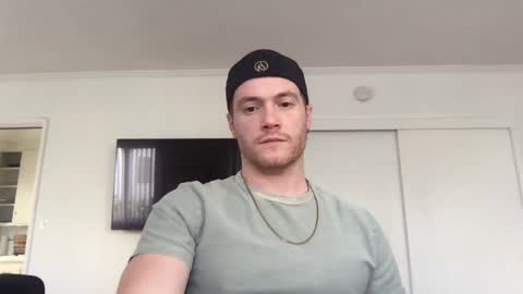 Travis online show from January 2025 09:47:02 PM