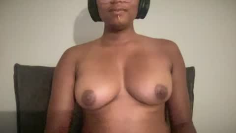 Snapshot of fairygodmommy chatting on June 2026 12:15:01 AM fairygodmommy online show from June 2026 12:15:01 AM