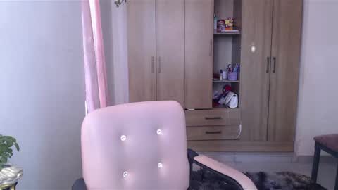 fairylatin online show from December 2024 12:06:02 PM