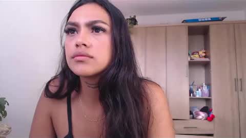 fairylatin online show from December 2024 04:38:01 PM
