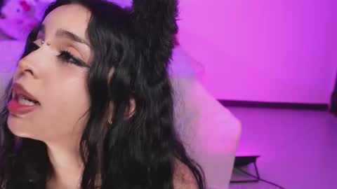 Sara  REMEMBER TO LEAVE A THUMB UP online show from January 2026 05:44:01 AM