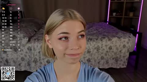 Snapshot of falinegelling chatting on January 2025 04:19:02 AM Emilia online show from January 2025 04:19:02 AM