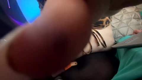 fallen_jezabel online show from October 2025 06:25:01 AM