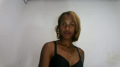 fallinah01 online show from July 2026 04:05:02 PM