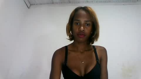 fallinah01 online show from July 2026 05:12:02 PM