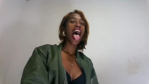 fallinah01 online show from July 2026 05:29:01 AM