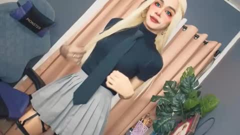 Alexandra x Alexandro online show from September 2025 03:45:01 PM