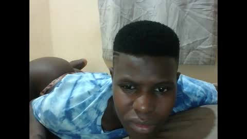Snapshot of fancy_berry chatting on May 2026 01:37:01 PM fancy berry online show from May 2026 01:37:01 PM