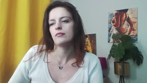 Nadine online show from January 2025 09:25:02 AM