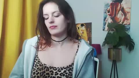 Nadine online show from January 2025 12:26:01 PM