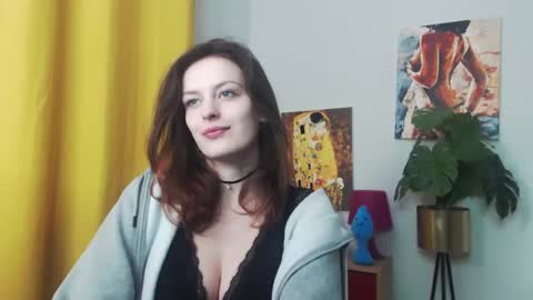 Nadine online show from January 2025 07:17:01 AM