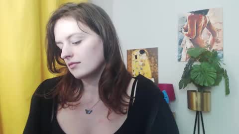 Nadine online show from January 2025 12:25:02 PM