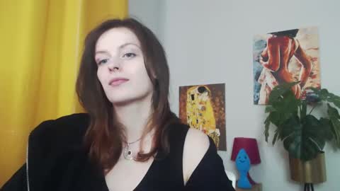 Nadine online show from February 2025 09:31:01 AM