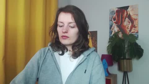 Nadine online show from October 2025 04:40:01 AM