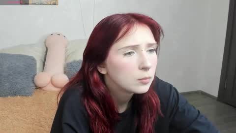 Fannie Selmie online show from September 2025 06:34:01 AM