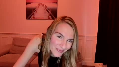 Fanny online show from December 2024 03:22:01 PM