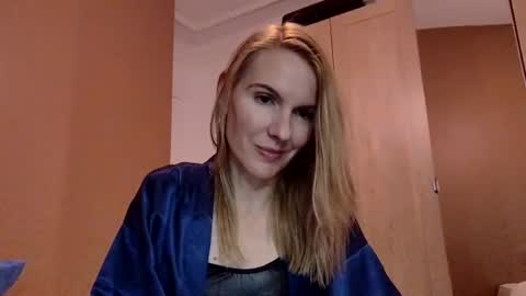 Fanny online show from December 2024 02:30:02 AM