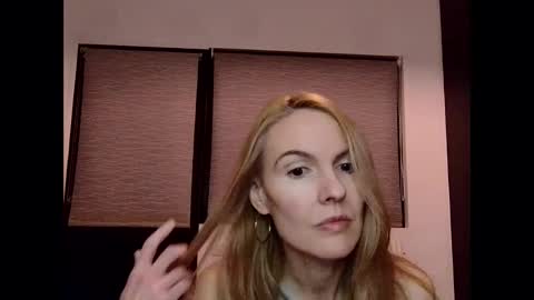 Fanny online show from January 2025 04:05:01 PM