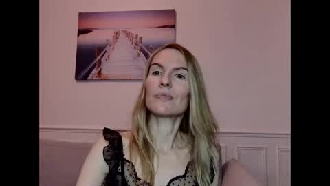 Fanny online show from January 2025 11:52:02 PM