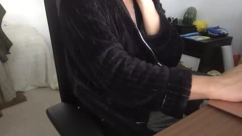 Snapshot of fantasticbake1 chatting on September 2025 12:43:02 AM fantasticbake1 online show from September 2025 12:43:02 AM