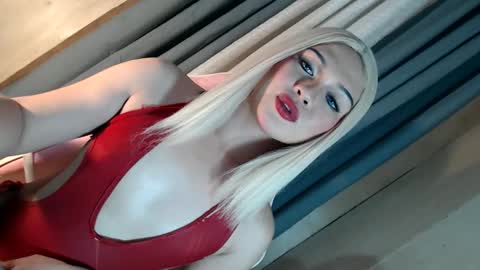DANIELLA - DONT FORGET TO GIVE ME A THUMBSU UP online show from December 2025 12:22:02 PM