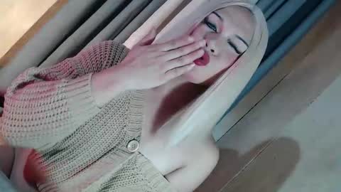 DANIELLA - DONT FORGET TO GIVE ME A THUMBSU UP online show from February 2026 11:03:02 PM