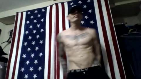 fantasydesire83 online show from April 2026 08:33:01 PM