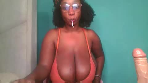 Snapshot of fantasymelons1 chatting on October 2025 08:55:02 AM Fantasy melons online show from October 2025 08:55:02 AM