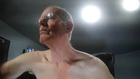 fantasyresort online show from October 2025 03:04:02 AM